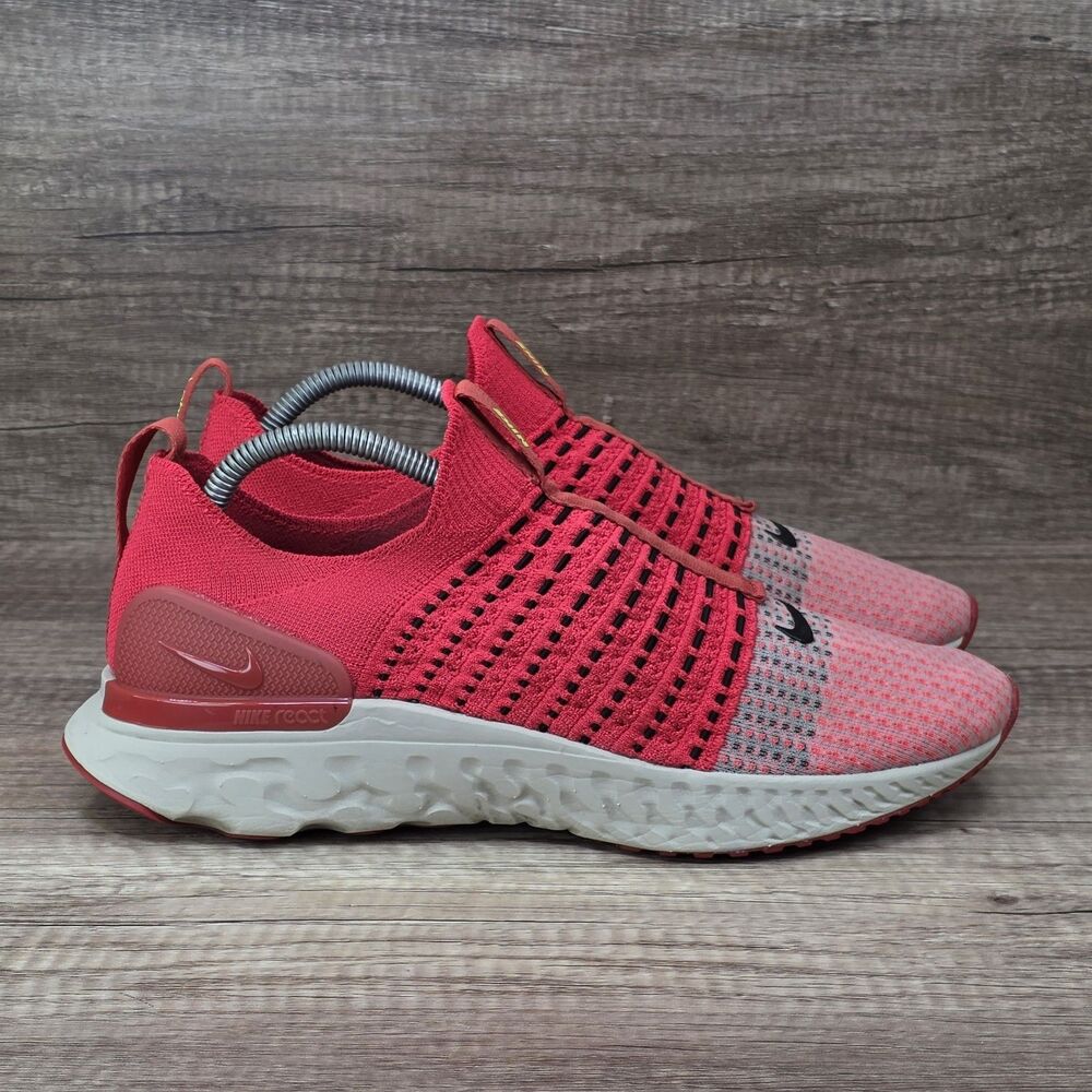 Nike React Phantom Run Flyknit 2 Men's Sz 9 Siren Red Running Shoes DV2145-600